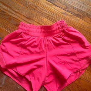 Lululemon hottie hot shorts high rise!!SELLING FOR 10$ cheaper!!
